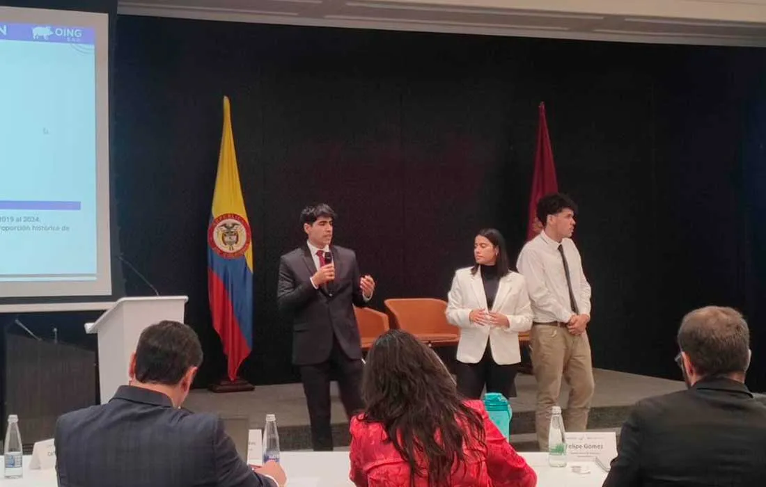 Estudiantes de Finanzas obtienen segundo lugar en concurso de banca de inversión