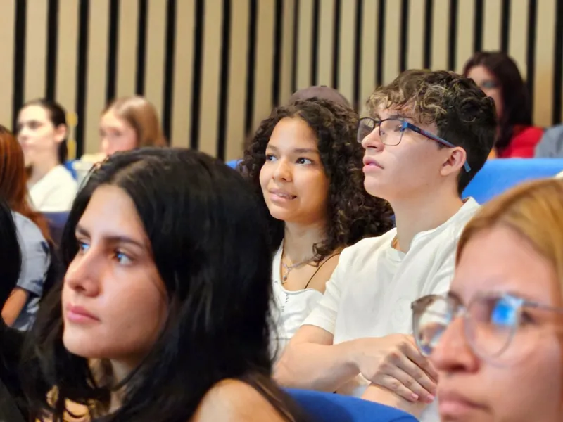 "El ser humano necesita de vínculos reales que nos sostengan" "El ser humano necesita de vínculos reales que nos sostengan"